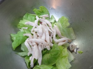 鶏ささみ肉のサラダ