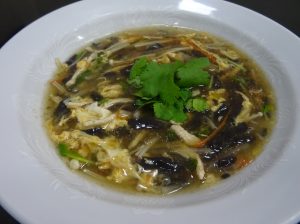 黒胡麻豆腐の酸辣湯