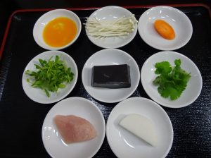 黒胡麻豆腐の酸辣湯