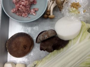 色彩やさいとミンチ肉の蒸しスープ